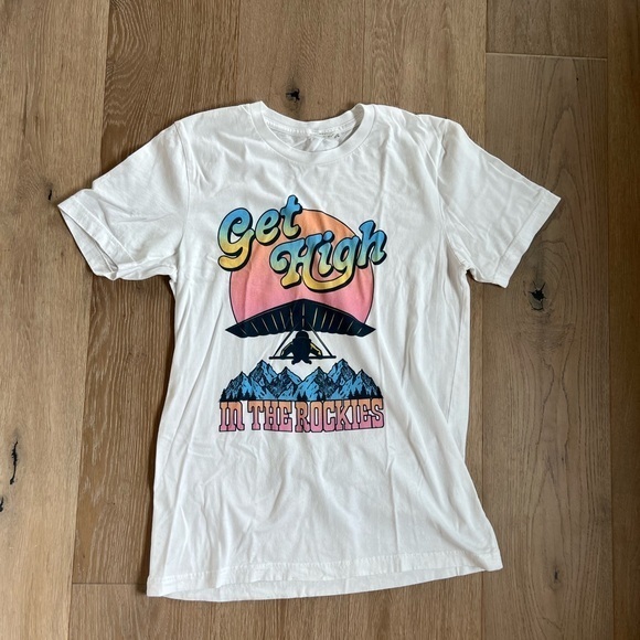 White Graphic Tee Rocky Mountains Hang Gliding Sunset Get High In The Rockies